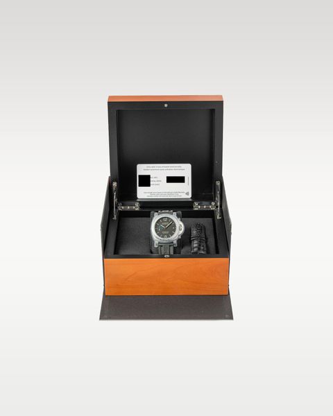 Panerai Luminor Quaranta PAM01372